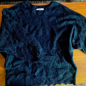 Elle Black sweater size L
